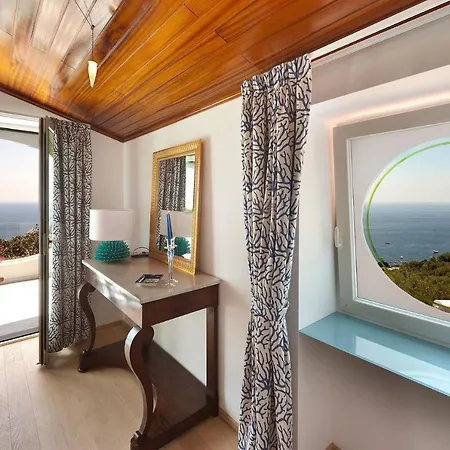 וילה Sleeps 10 With Pool Air Con And Wifi