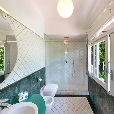 Sleeps 10 With Pool Air Con And Wifi וילה